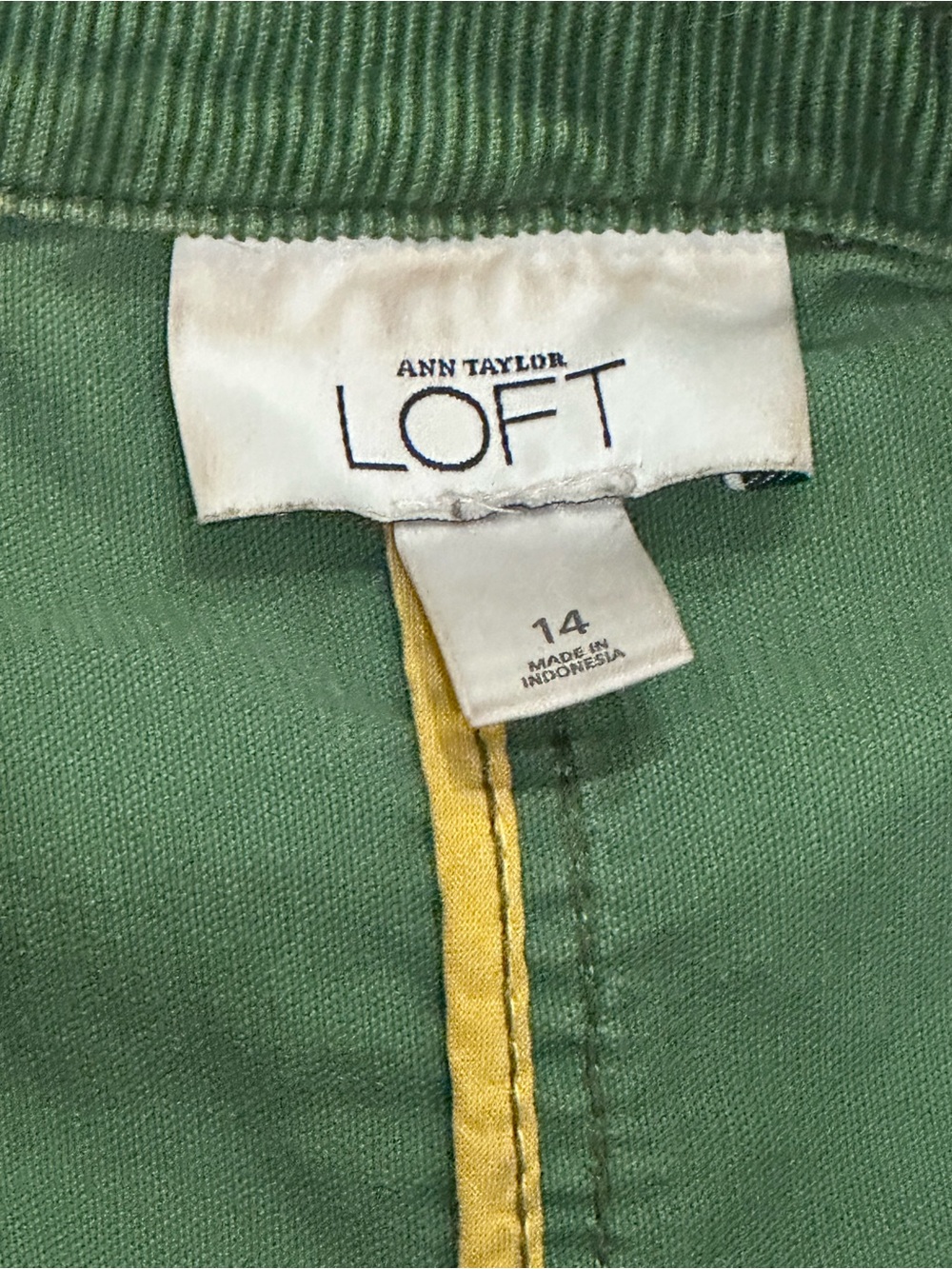 Ann Taylor Green Tailored Blazer Jacket - Picture 2 of 3